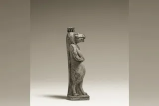 Figurine de Taouret, déesse hippopotame dressée sur ses pattes arrière