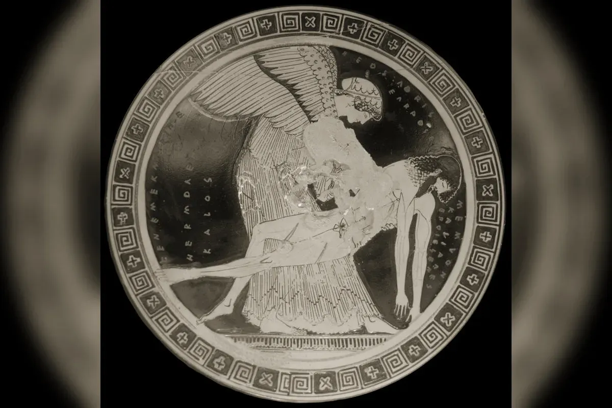 Eos cradling the body of her son Memnon, Attic cup by Douris