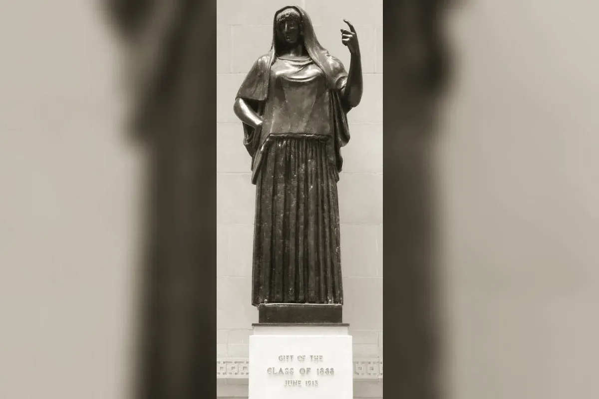 Ancient depiction of veiled Hestia seated by the sacred hearth