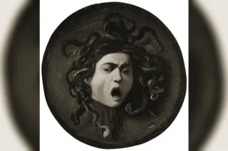 Méduse à la chevelure de serpents, masque de Gorgone, motif apotropaïque grec antique